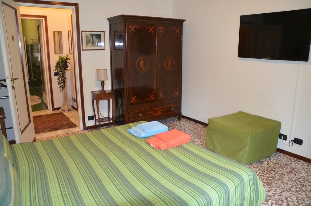 Green Quercia Apartment Como Room photo