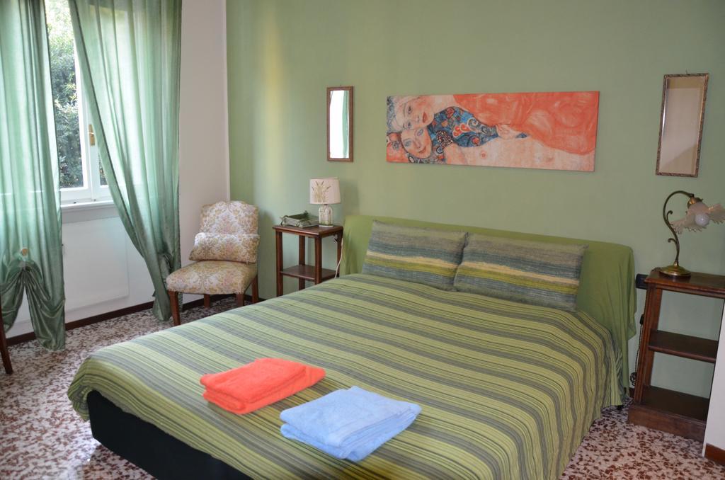 Green Quercia Apartment Como Room photo